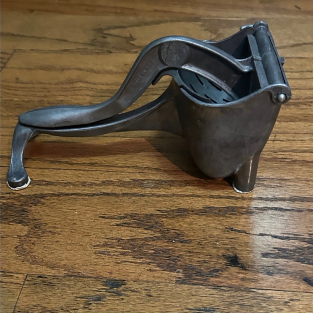 Vintage juicer